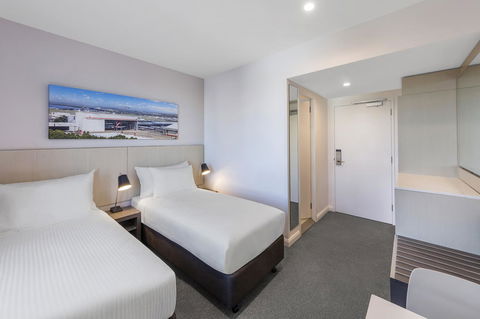 Travelodge Hotel Sydney Airport - Darwin Holiday 22