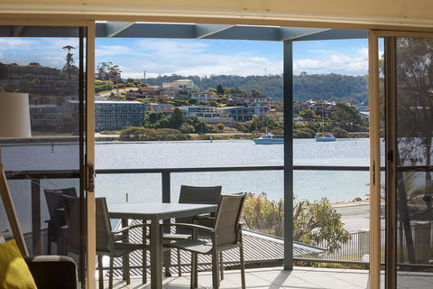 Sails Luxury Apartments Merimbula - Darwin Holiday 2