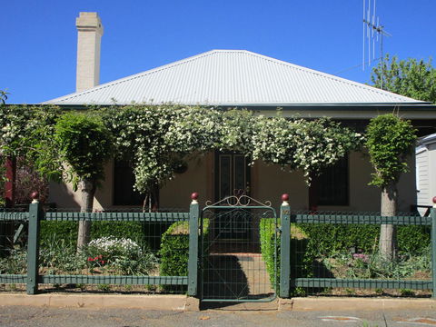 Boot Makers Cottage - Darwin Holiday 1