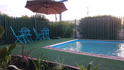 Adelong Motel - Darwin Holiday 9