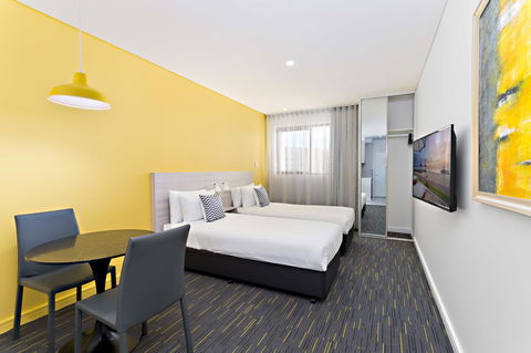Value Suites Green Square - Darwin Holiday 24