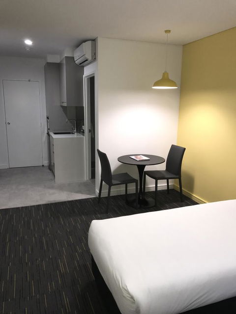 Value Suites Green Square - Darwin Holiday 16