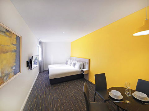 Value Suites Green Square - Darwin Holiday 9