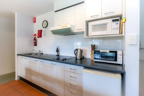 Condo 105 @ Horizons Golf Resort - Salamander Bay NSW - Darwin Holiday 13