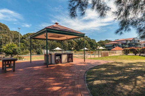 Condo 105 @ Horizons Golf Resort - Salamander Bay NSW - Darwin Holiday 24