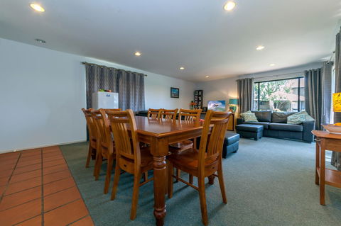 Condo 105 @ Horizons Golf Resort - Salamander Bay NSW - Darwin Holiday 18