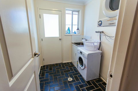 Sunbaker Pet Friendly Awards Finalist 4 Mins Walk To Culburra Beach - Darwin Holiday 27