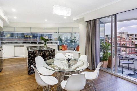 Darling Harbour ICC 3BR+PARKING+VIEWS è¾¾ä»¤æ¸¯å…¨æ™¯è±ªåŽä¸‰æˆ¿ - Darwin Holiday 2