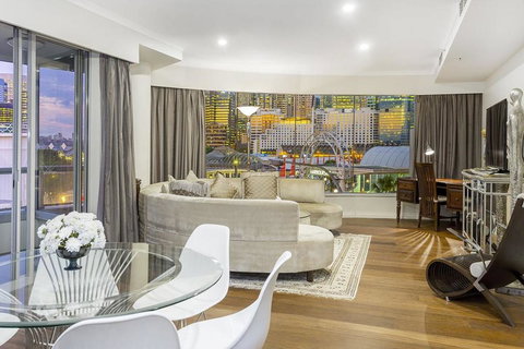 Darling Harbour ICC 3BR+PARKING+VIEWS è¾¾ä»¤æ¸¯å…¨æ™¯è±ªåŽä¸‰æˆ¿ - Darwin Holiday 1