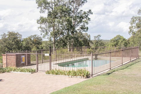 Ironstone Estate Lovedale - Darwin Holiday 3