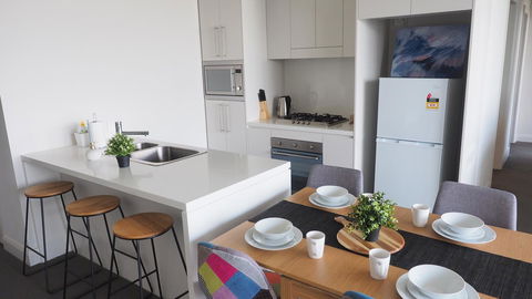 Skygarden Olympic Park View 2 Bedroom Apartment - Darwin Holiday 43