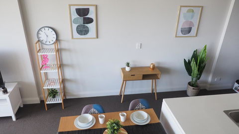 Skygarden Olympic Park View 2 Bedroom Apartment - Darwin Holiday 27
