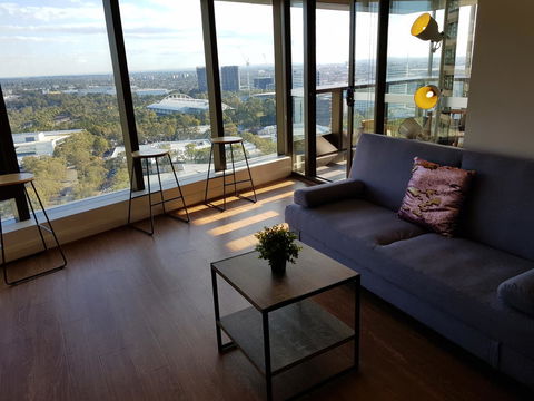 Skygarden Olympic Park View 2 Bedroom Apartment - Darwin Holiday 1
