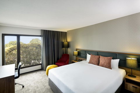 Novotel Sydney International Airport - Darwin Holiday 1