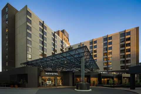 Novotel Sydney International Airport - Darwin Holiday 17