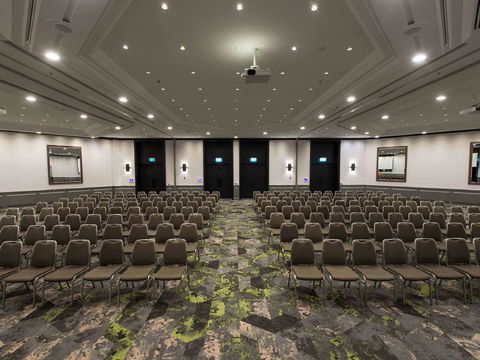 Novotel Sydney International Airport - Darwin Holiday 42