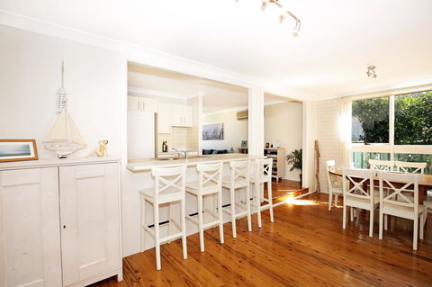 Hayes Beach House I Award Winner I 4 Mins To Beach - Darwin Holiday 11