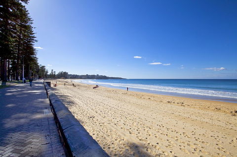Manly Paradise Motel & Apartments - Darwin Holiday 8