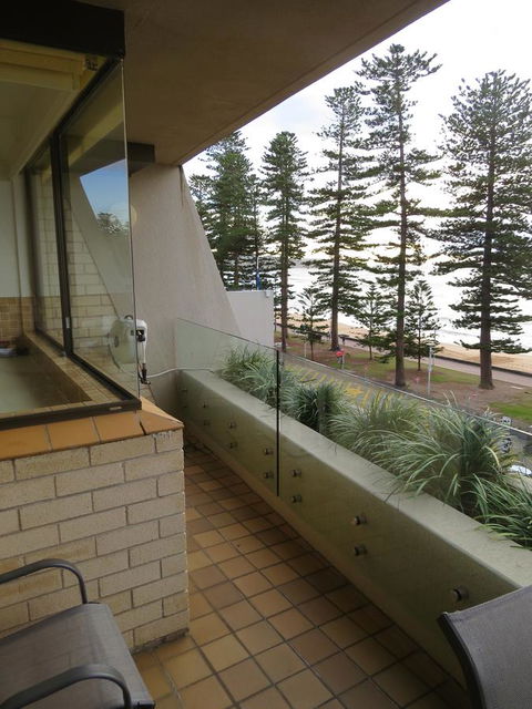 Manly Paradise Motel & Apartments - Darwin Holiday 40
