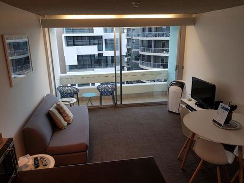 Manly Central Executive - Darwin Holiday 6