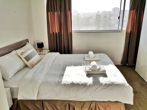 Manly Central Executive - Darwin Holiday 11