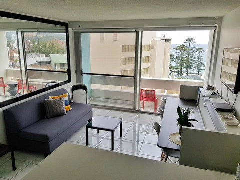 Manly Central Executive - Darwin Holiday 4