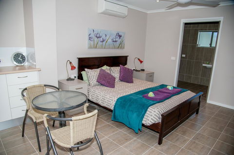 Sinclairs Country Retreat - Darwin Holiday 33