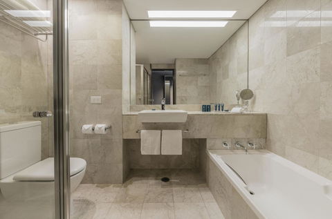 PARKROYAL Darling Harbour, Sydney - Darwin Holiday 41