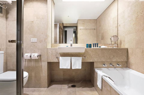 PARKROYAL Darling Harbour, Sydney - Darwin Holiday 22