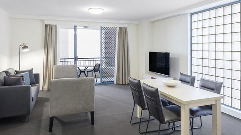 Oaks Sydney Castlereagh Suites - Darwin Holiday 15
