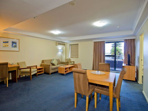Oaks The Entrance Waterfront Suites - Darwin Holiday 8