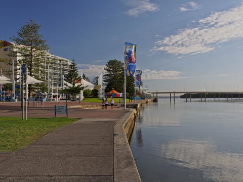 Oaks The Entrance Waterfront Suites - Darwin Holiday 12