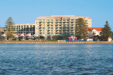 Oaks The Entrance Waterfront Suites - Darwin Holiday 9