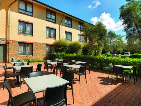 Mercure Sydney Manly Warringah - Darwin Holiday 3