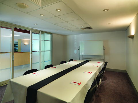 Mercure Sydney Manly Warringah - Darwin Holiday 6