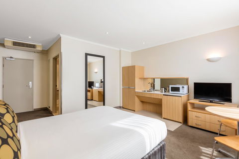 Mercure Sydney Manly Warringah - Darwin Holiday 29
