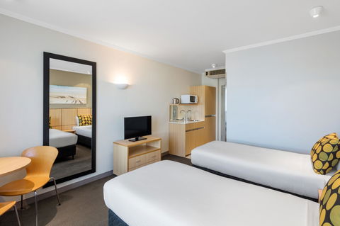 Mercure Sydney Manly Warringah - Darwin Holiday 35