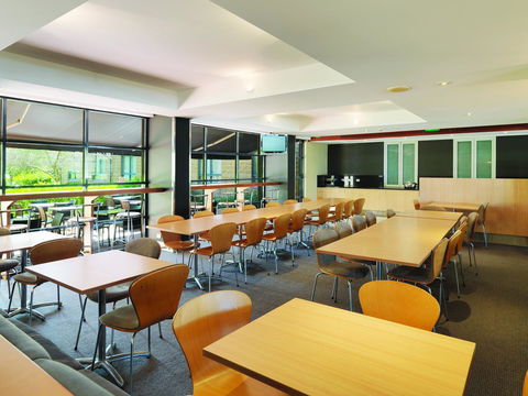 Mercure Sydney Manly Warringah - Darwin Holiday 4