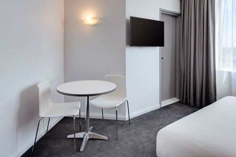 Mercure Sydney Bankstown - Darwin Holiday 26