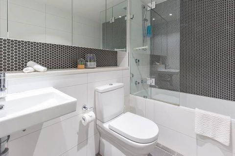 Two Bedders Apartment With Stunning Water View - Darwin Holiday 1