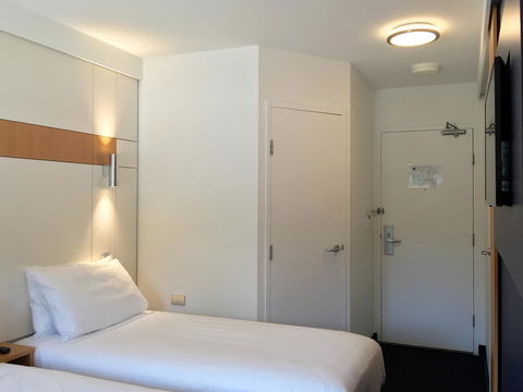 Ibis Budget - Gosford - Darwin Holiday 18