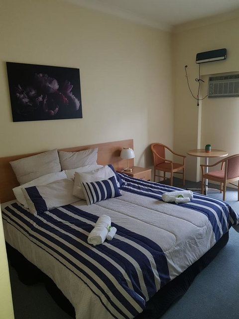 Rest Easy Motel - Darwin Holiday 40