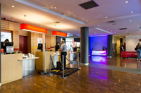 Ibis Sydney Darling Harbour - Darwin Holiday 24