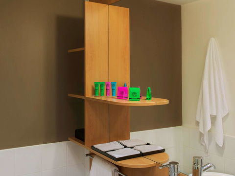 Ibis Sydney Darling Harbour - Darwin Holiday 34