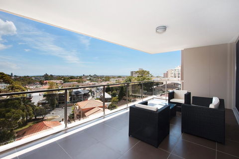 The Junction Palais - Modern And Spacious 2BR Bondi Junction Apartment Close To Everything - Darwin Holiday 1