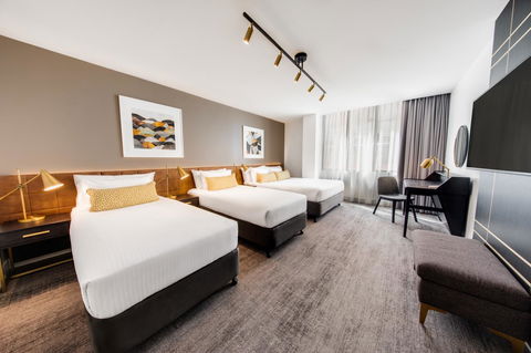 Vibe Hotel Sydney - Darwin Holiday 17
