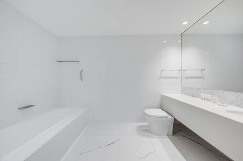 Vibe Hotel Sydney - Darwin Holiday 14