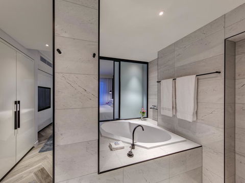 The Star Grand Hotel And Residences Sydney - Darwin Holiday 9