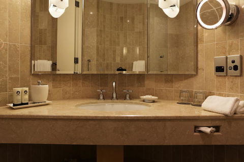 Sofitel Sydney Wentworth - Darwin Holiday 9