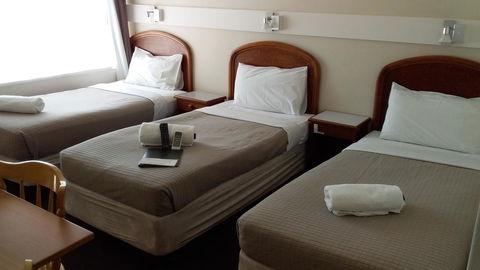 Allonville Gardens Motel - Darwin Holiday 3
